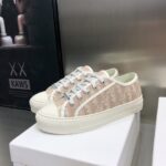 Christian D Sneaker ( حذاء دي كريستيان سنيكرز)