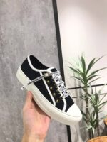 D Sneaker ( حذاء دي سنيكرز) - Image 2
