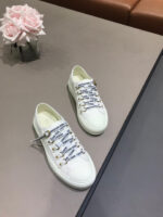 D Sneaker ( حذاء دي سنيكرز)