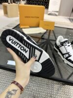 LV Trainer Sneaker  (حذاء “لوي ترينر سنيكرز) - Image 6