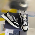 D Casual Sneakers ( دي حذاء كاجوال سنيكرز)