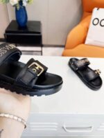 LV Flat Comfort Mule ( حذاء “لوي مسطح مريح ميوول ) - Image 7