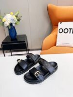 LV Flat Comfort Mule ( حذاء “لوي مسطح مريح ميوول )