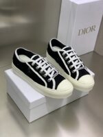 Christian D Sneaker ( حذاء دي كريستيان سنيكرز)