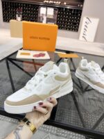 LV Trainer Sneaker  (حذاء “لوي ترينر سنيكرز) - Image 3