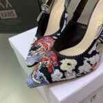 D Slingback Pump ((حذاء دي سلاينج باك) - Image 2