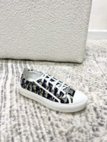 D Sneaker ( حذاء دي سنيكرز) - Image 9