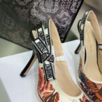 D Slingback Pump ((حذاء دي سلاينج باك) - Image 2
