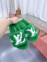 LV Wool Slides (حذاء “لوي صوف سلايد) - Image 4