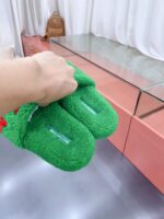 LV Wool Slides (حذاء “لوي صوف سلايد) - Image 8