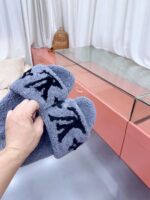 LV Wool Slides (حذاء “لوي صوف سلايد) - Image 5