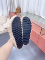 LV Wool Slides (حذاء “لوي صوف سلايد) - Image 3