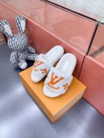LV Wool Slides (حذاء “لوي صوف سلايد) - Image 5