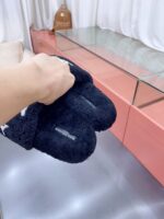 LV Wool Slides (حذاء “لوي صوف سلايد) - Image 4