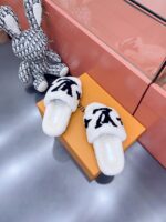 LV Wool Slides (حذاء “لوي صوف سلايد) - Image 9