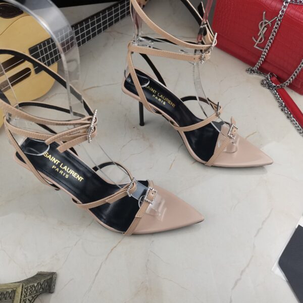 High Heel Slingback Pump (حذاء بامب بسير خلفي بكعب عالٍ)