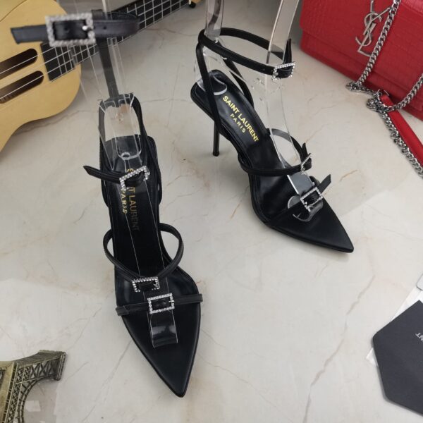 High Heel Slingback Pump (حذاء بامب بسير خلفي بكعب عالٍ)