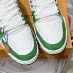 LV Trainer Sneaker (حذاء “لوي ترينر سنيكرز) - Image 2