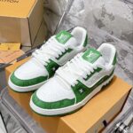 LV Trainer Sneaker (حذاء “لوي ترينر سنيكرز)