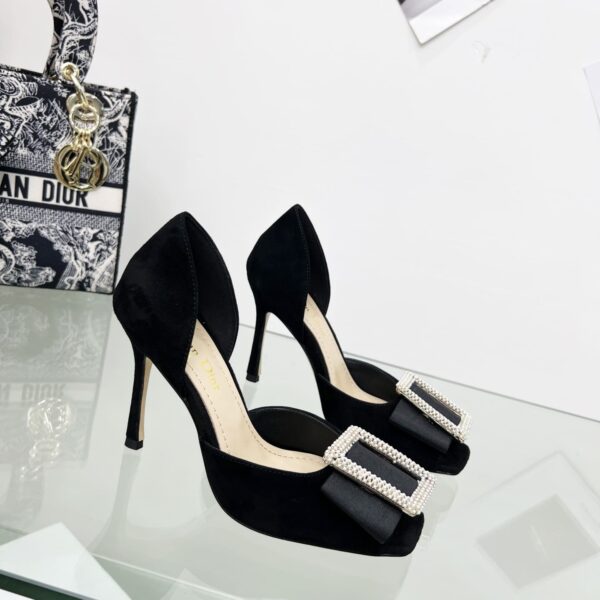 D Idyle Pump (حذاء دي آيدل بكعب)