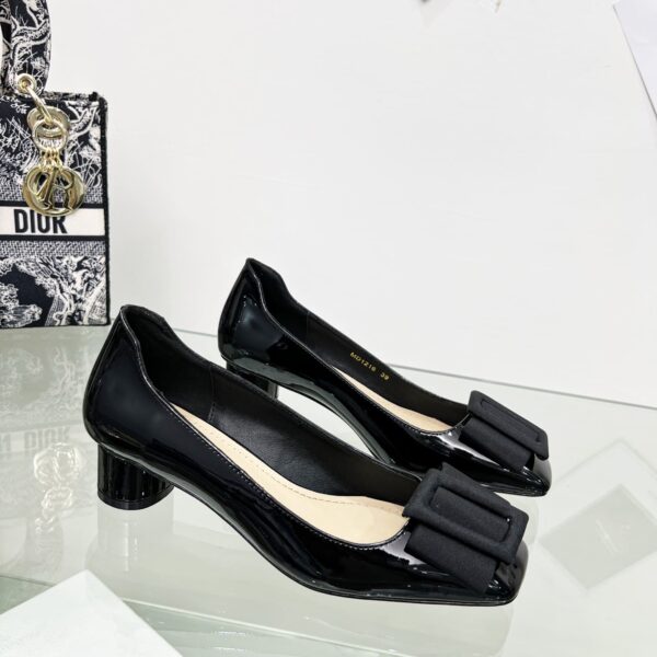 D Idyle Pump (حذاء دي آيدل بكعب)