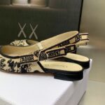 D Slingback Pump ((حذاء دي سلاينج باك) - Image 2