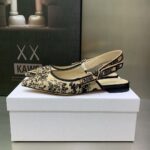 D Slingback Pump ((حذاء دي سلاينج باك) - Image 5