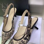 D Slingback Pump ((حذاء دي سلاينج باك) - Image 2