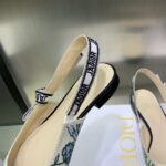 D Slingback Pump ((حذاء دي سلاينج باك) - Image 4