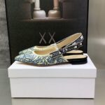 D Slingback Pump ((حذاء دي سلاينج باك) - Image 9