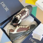 D Hiking Shoe ( حذاء دي مشي من ) - Image 2