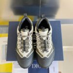 D Hiking Shoe ( حذاء دي مشي من )