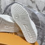 LV Trainer Sneaker (حذاء “لوي ترينر سنيكرز) - Image 5