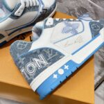 LV Trainer Sneaker (حذاء “لوي ترينر سنيكرز) - Image 9