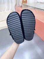 LV Flat Comfort Mule ( حذاء “لوي مسطح مريح ميوول ) - Image 3