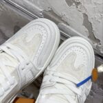 LV Trainer Sneaker (حذاء “لوي ترينر سنيكرز) - Image 2