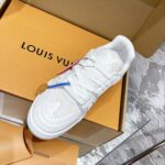 LV Trainer Sneaker (حذاء “لوي ترينر سنيكرز) - Image 8