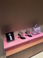 Cassandra Embellished Sandals (كاساندرا المزخرف صندل)