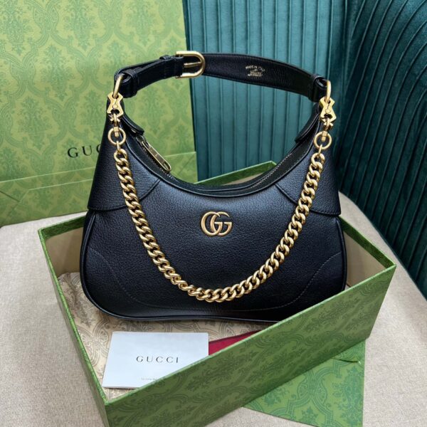 Aphrodite Small Crescent Bag (حقيبة "أفروديت" الهلالية الصغيرة)