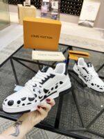 LV Trainer Sneaker  (حذاء “لوي ترينر سنيكرز) - Image 3