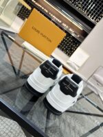 LV Trainer Sneaker  (حذاء “لوي ترينر سنيكرز) - Image 9