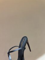 Gloria Embellished Sandals (جلوريا المرصع صندل) - Image 3