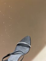 Gloria Embellished Sandals (جلوريا المرصع صندل) - Image 4