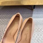 LV Shake Pump ( حذاء الوي شيك بامب) - Image 8