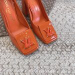 LV Shake Pump ( حذاء الوي شيك بامب) - Image 6