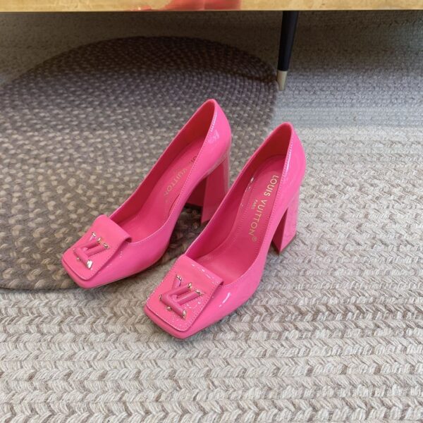 LV Shake Pump ( حذاء الوي شيك بامب)