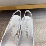 LV Shake Pump ( حذاء الوي شيك بامب) - Image 3