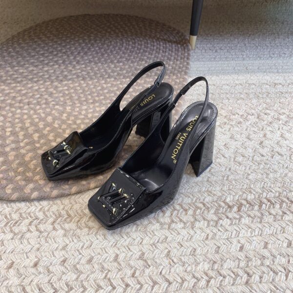 LV Shake Pump ( حذاء الوي شيك بامب)