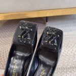 LV Shake Pump ( حذاء الوي شيك بامب) - Image 3