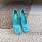 LV Shake Pump ( حذاء الوي شيك بامب) - Image 6